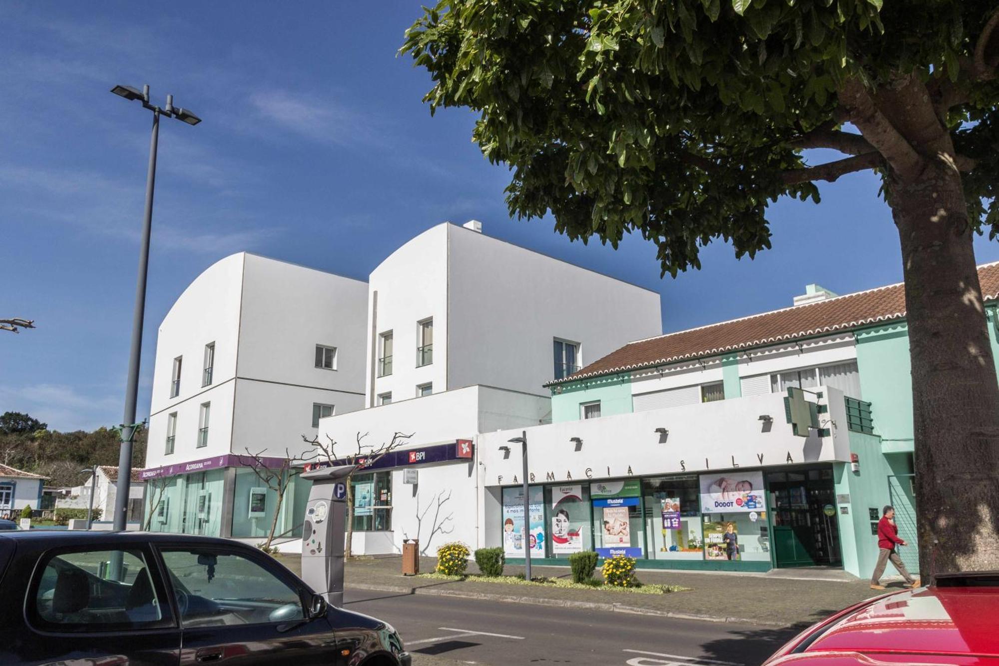 Downtown Praia Da Vitoria Al Экстерьер фото